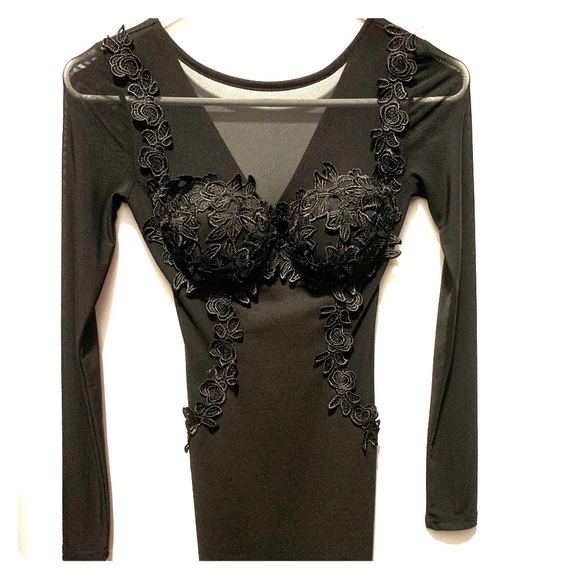 Windsor Dresses & Skirts - NWOT Black Mesh Windsor Dress